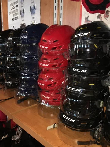 Hokejove Prilby CCM Tacks 710